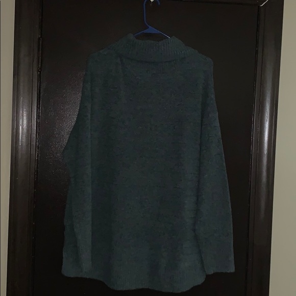 OVERSIZED COWL NECK SWEATER XLT - Picture 6 of 6